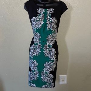 LONDON TIME White Florals Print on a black and green dress Size 8